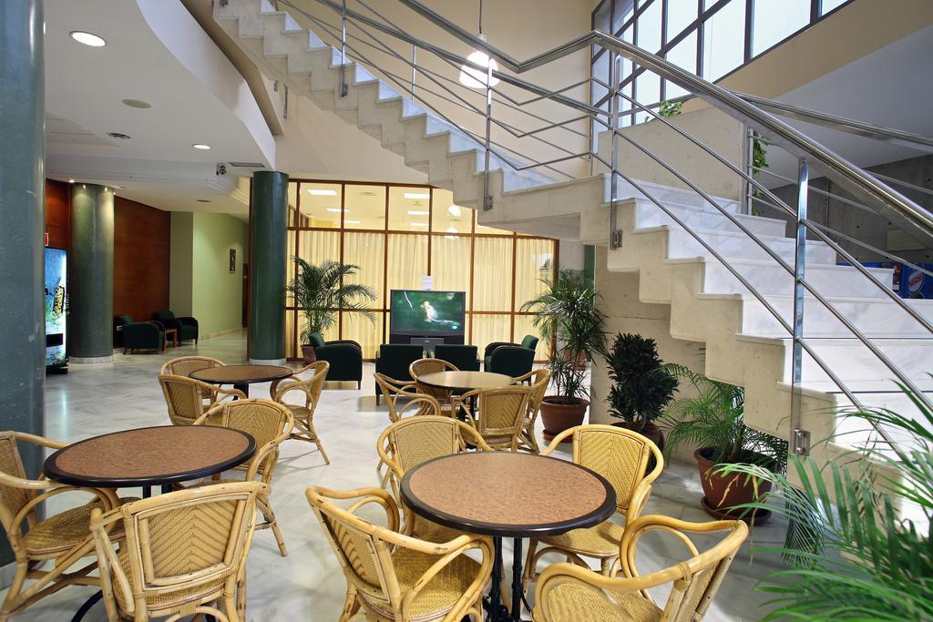 Ostello Residencia La Cartuja Siviglia Esterno foto